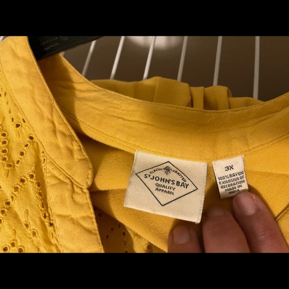 Gold Tunic Long Sleeved - Picture 2 of 5